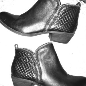 Women’s size 9 Lucky Brand booties